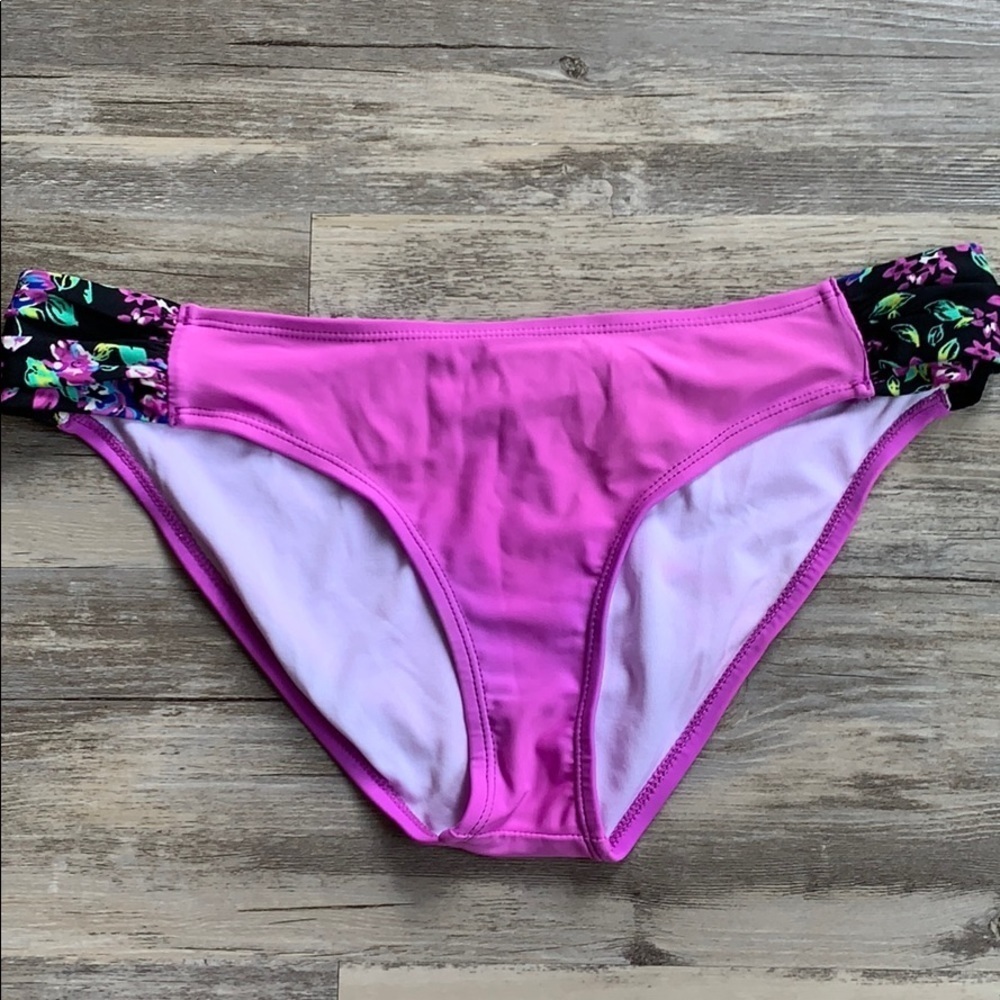 Women's Delia’s Floral And Ruffle Triangle Bikini Swimsuit Large - Picture 8 of 12